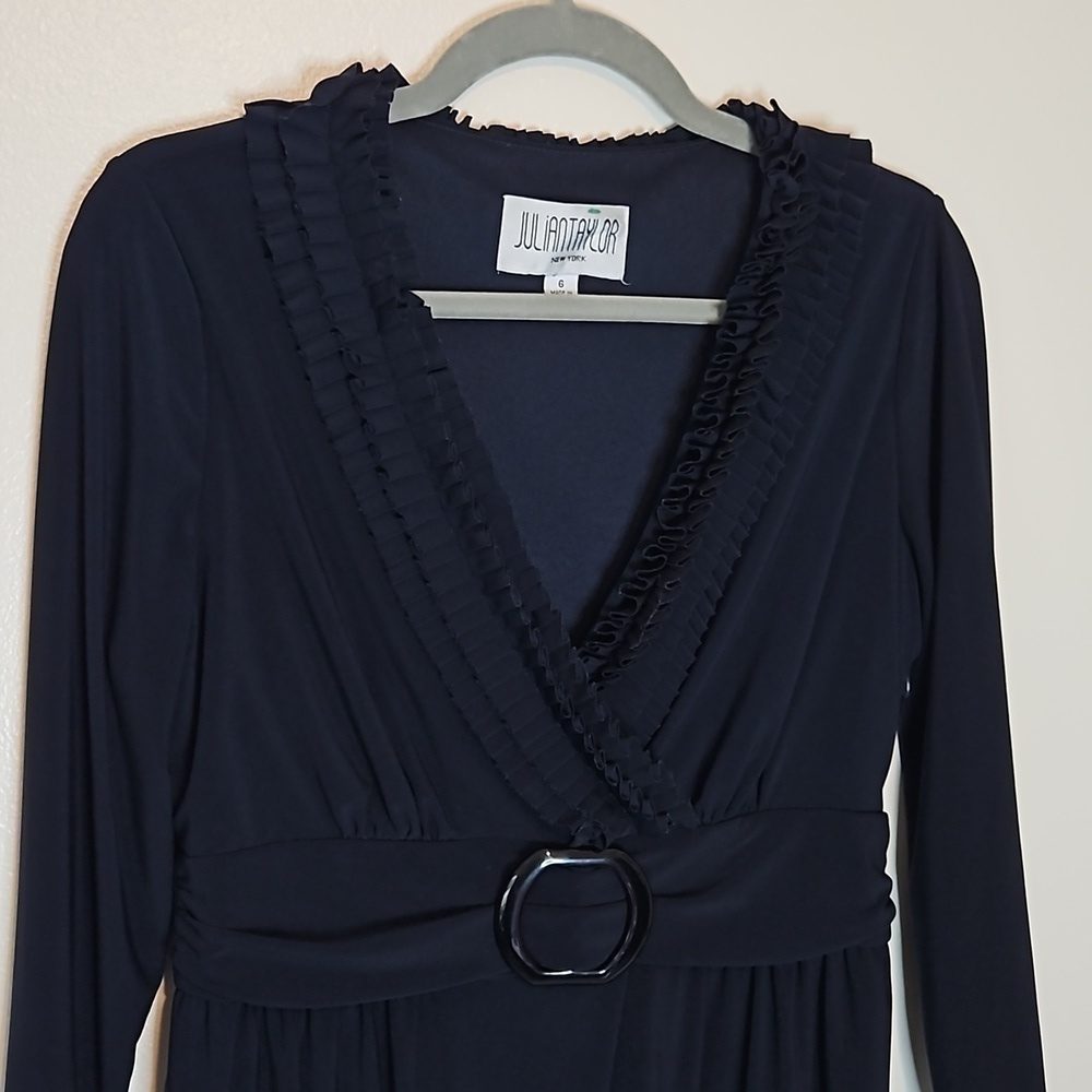 Julian Taylor vintage black 3/4 length sleeve vneck Dress side zip size 6 EUC